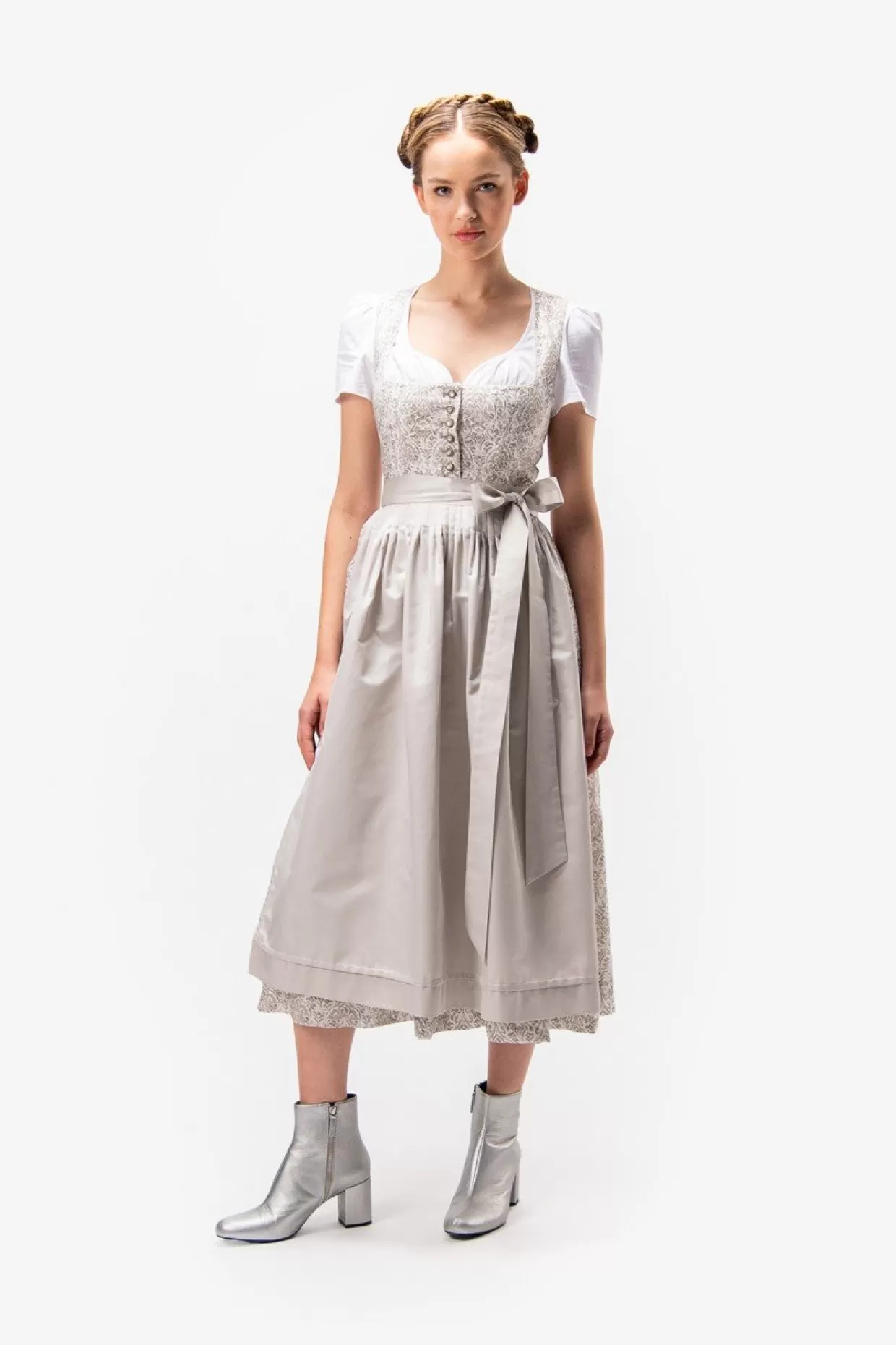 Klassisches Dirndl Mit Floralem Muster-Sportalm Fashion
